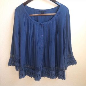 American Eagle blue lace top blouse